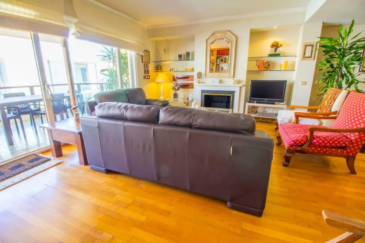 High Quality Apartment 40 Meters From Beach 波连萨港 0*,  西班牙
